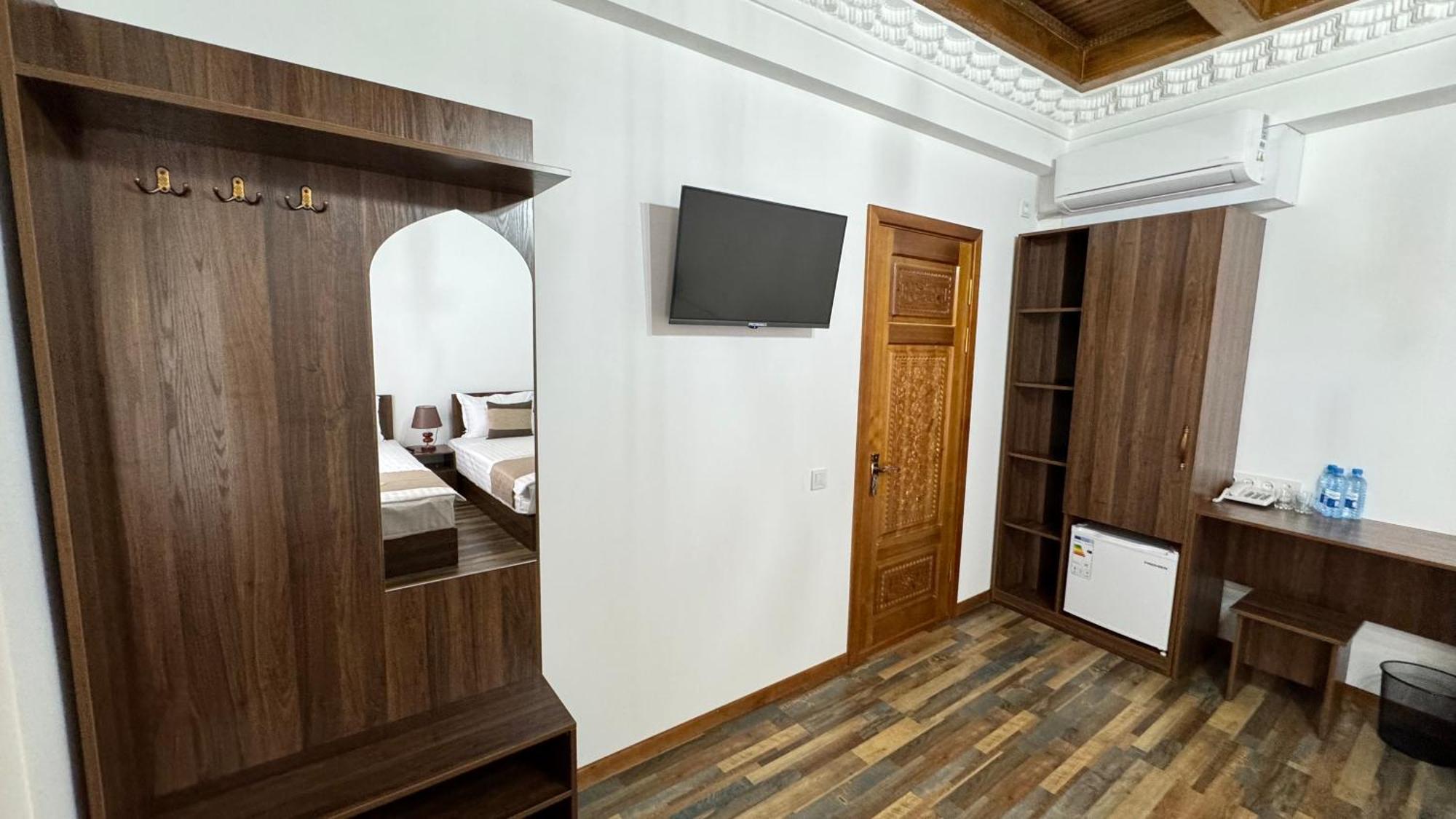 Mahbubakhon Guest House In Old City Bukhara Exterior foto