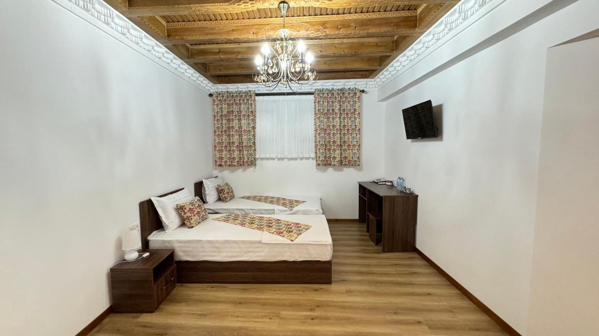 Mahbubakhon Guest House In Old City Bukhara Exterior foto