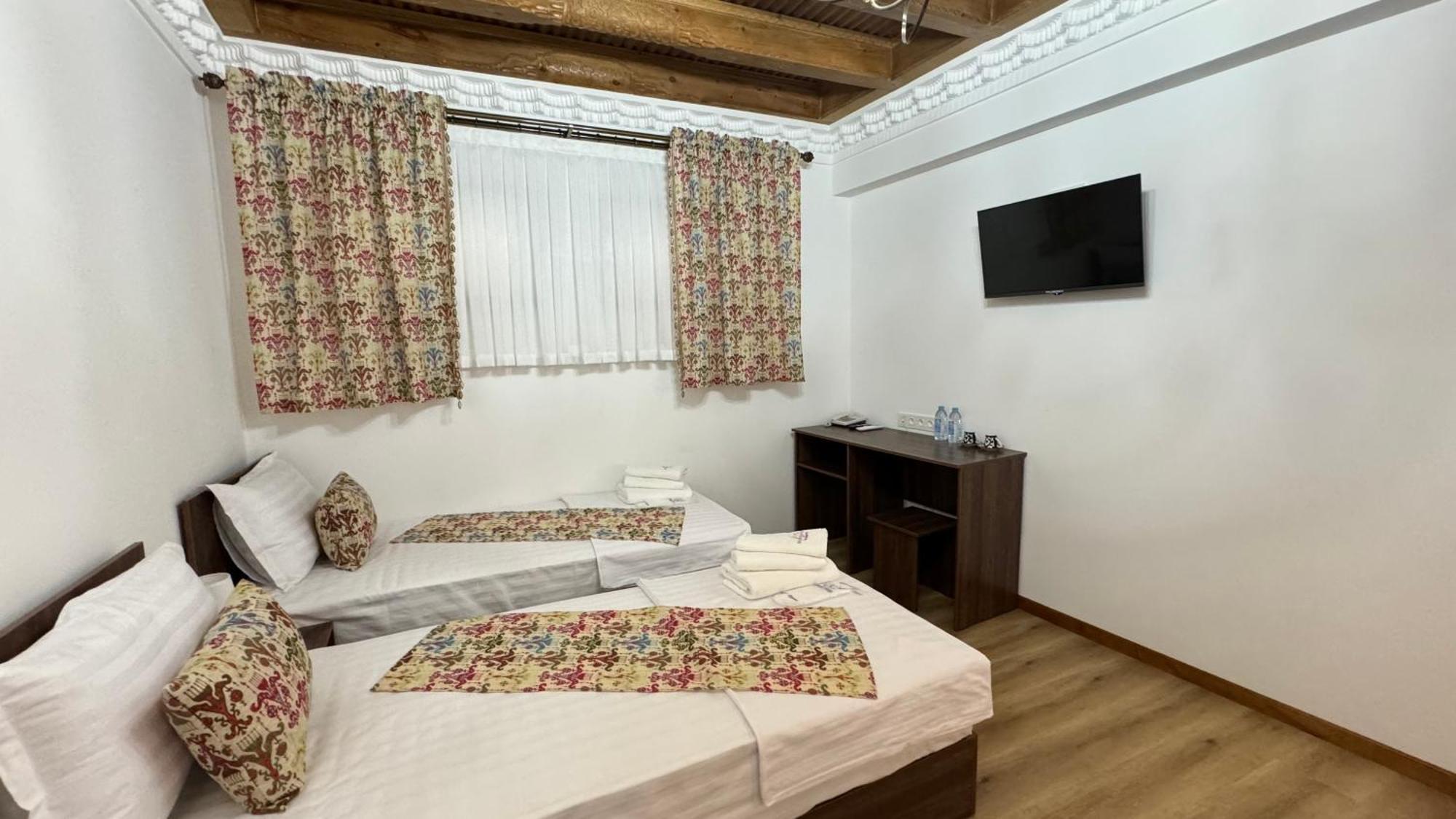 Mahbubakhon Guest House In Old City Bukhara Exterior foto