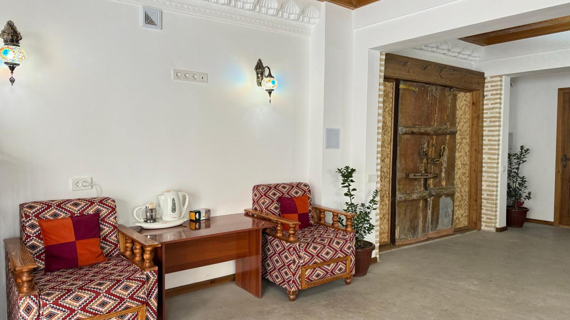 Mahbubakhon Guest House In Old City Bukhara Exterior foto